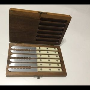 Vintage Simmons steak knives white bakelite